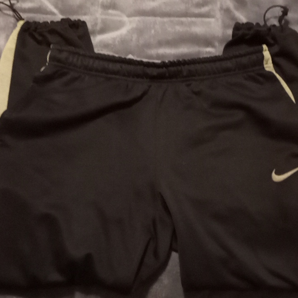 Nike large polyester joggers retractable pants leg